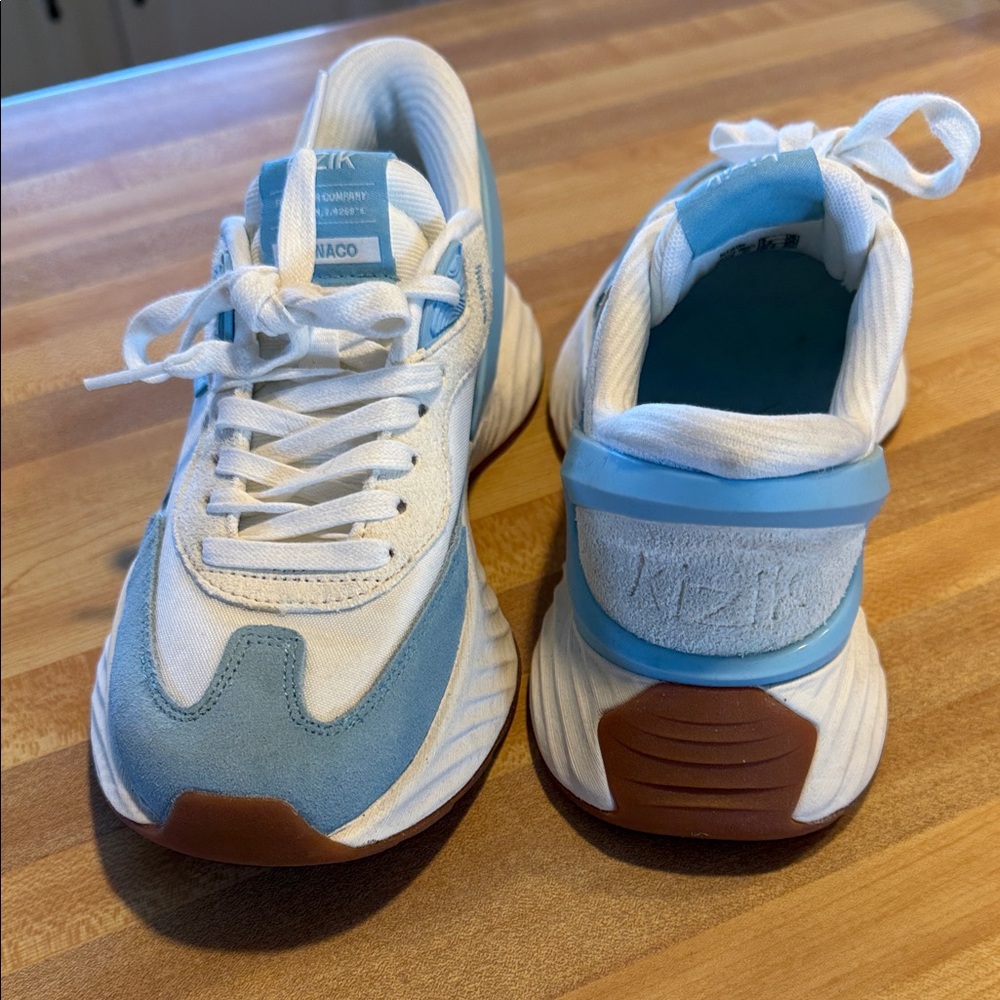 Women’s blue and White Kizik Sneakers